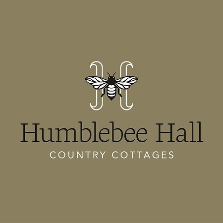 The Treehouse At Humblebee Hall 伍斯特 外观 照片