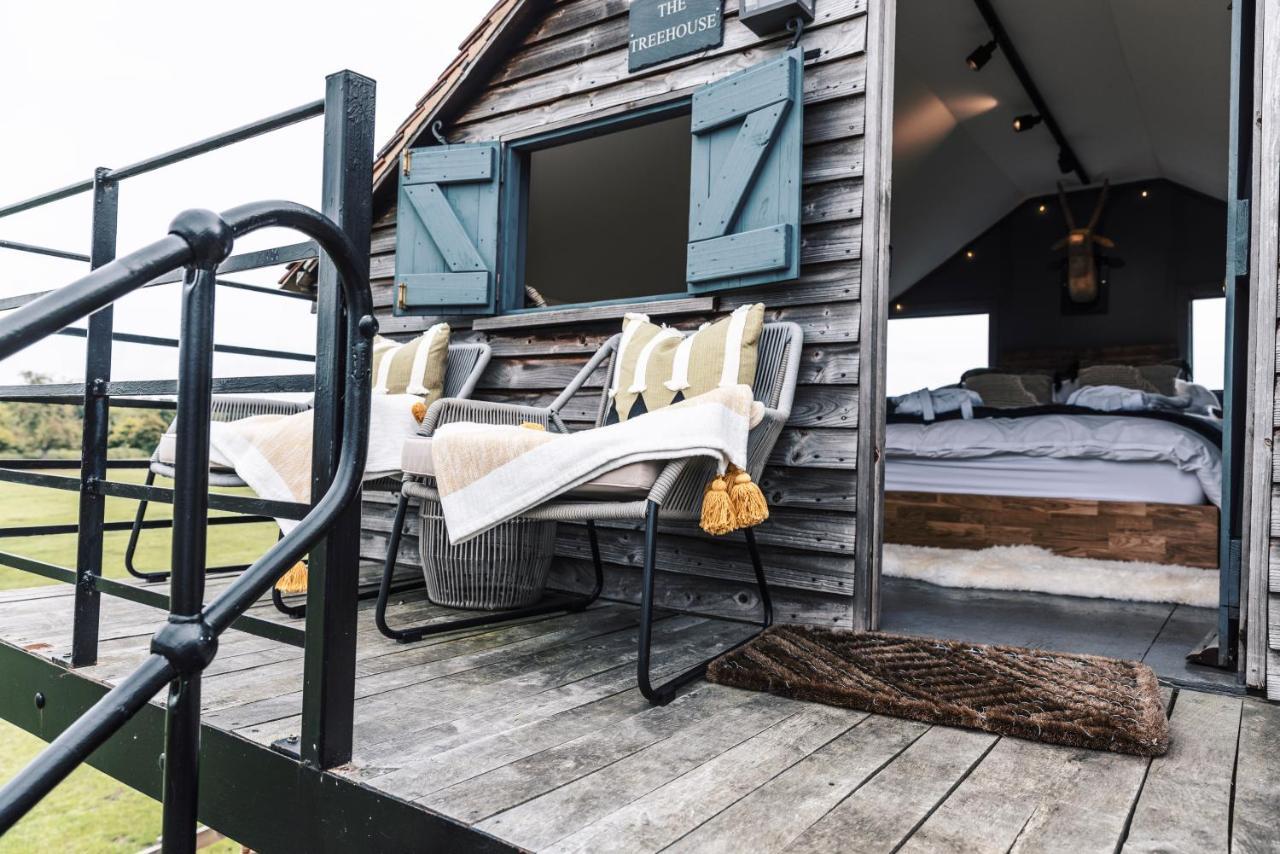 The Treehouse At Humblebee Hall 伍斯特 外观 照片